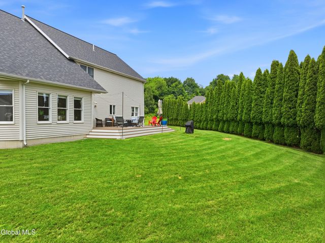 12 Bridget Circle, Colonie, NY 12047