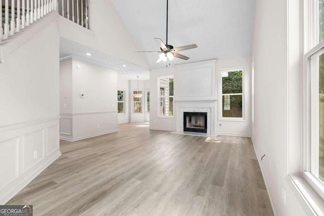 2003 Crestview Way, Woodstock, GA 30188