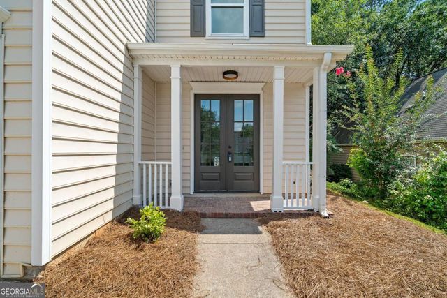 2003 Crestview Way, Woodstock, GA 30188
