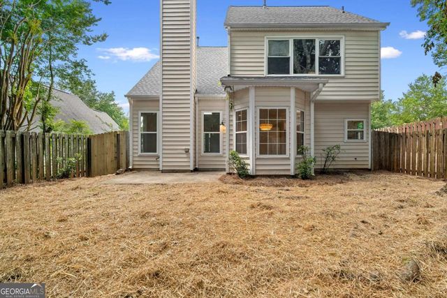 2003 Crestview Way, Woodstock, GA 30188
