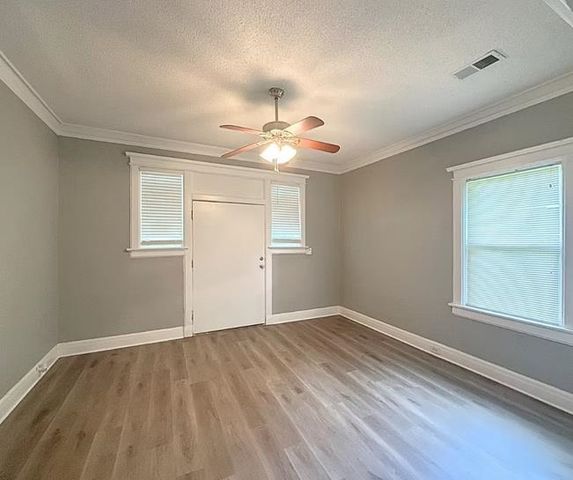 1589 E MCLEMORE AVE, Memphis, TN 38106