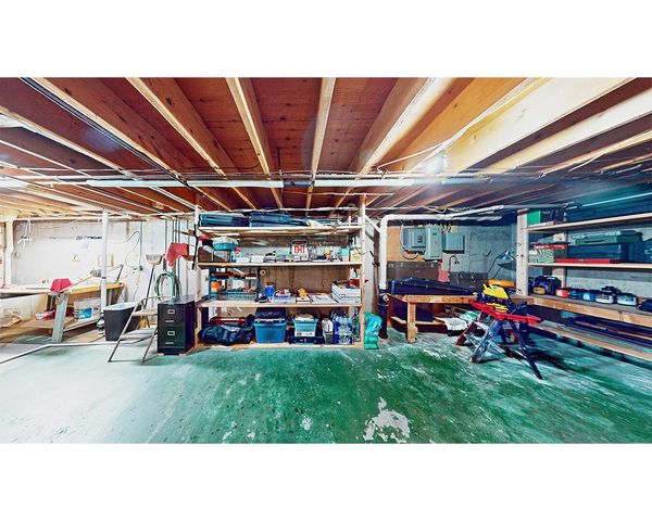 203 W Linden STREET, Abbotsford, WI 54405