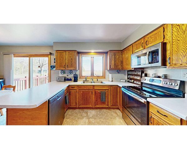 203 W Linden STREET, Abbotsford, WI 54405
