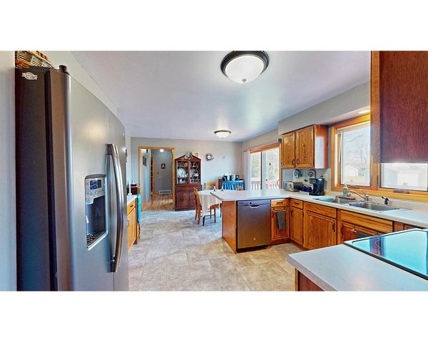 203 W Linden STREET, Abbotsford, WI 54405