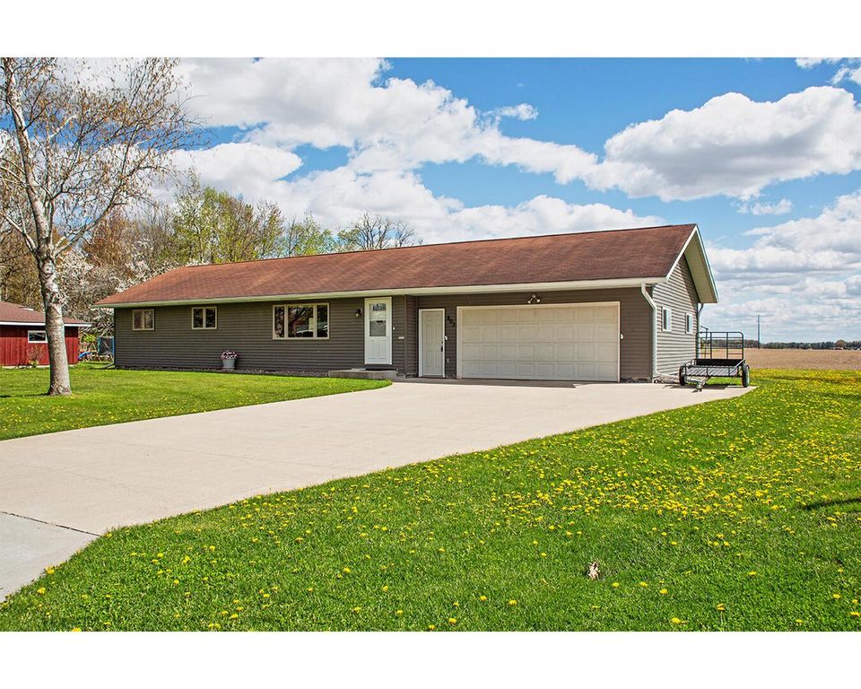 203 W Linden STREET, Abbotsford, WI 54405