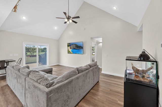 234 Horton Ln, Lafayette, TN 37083