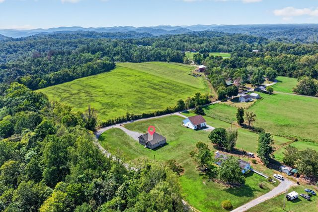 234 Horton Ln, Lafayette, TN 37083