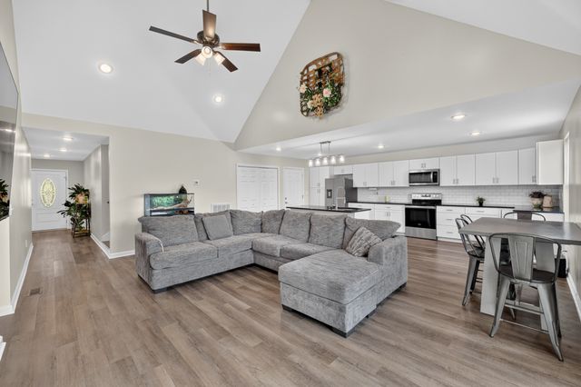 234 Horton Ln, Lafayette, TN 37083