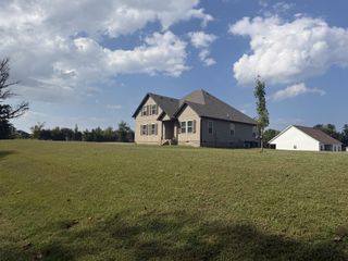 234 Horton Ln, Lafayette, TN 37083