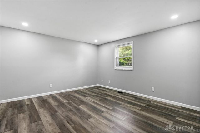 870 E Whipp Road, Dayton, OH 45459