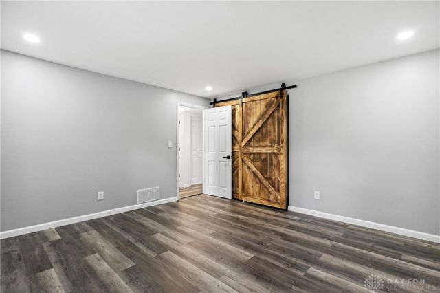 870 E Whipp Road, Dayton, OH 45459