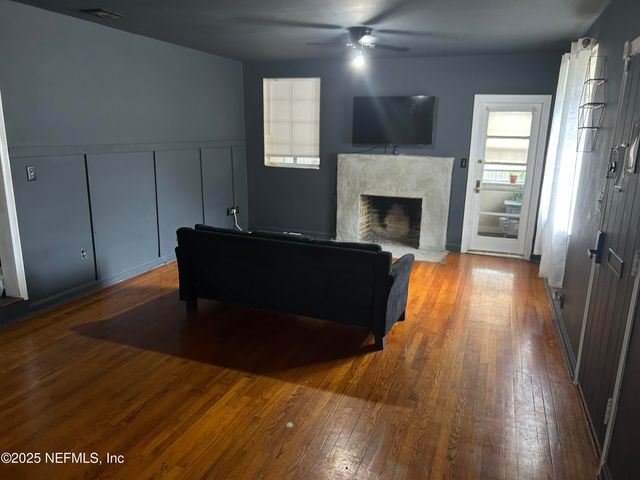 3173 ST AUGUSTINE Road, Jacksonville, FL 32207