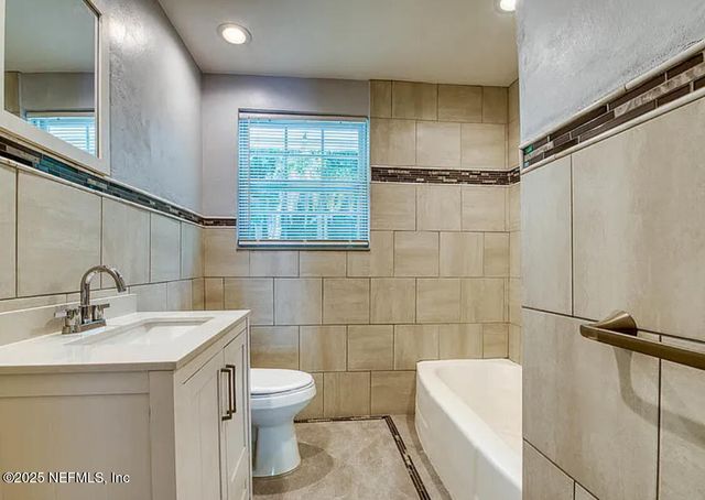 3173 ST AUGUSTINE Road, Jacksonville, FL 32207