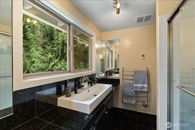 26415 SE 154th Place, Issaquah, WA 98027