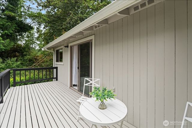 26415 SE 154th Place, Issaquah, WA 98027