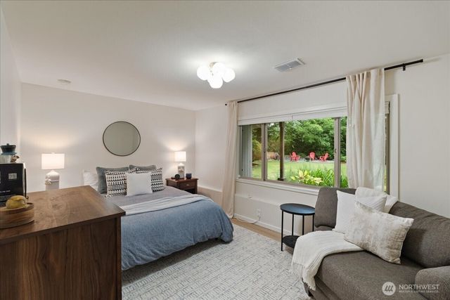 26415 SE 154th Place, Issaquah, WA 98027