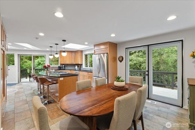 26415 SE 154th Place, Issaquah, WA 98027