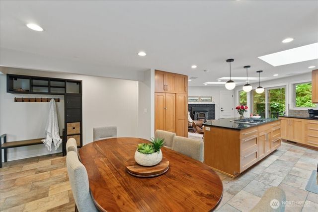 26415 SE 154th Place, Issaquah, WA 98027
