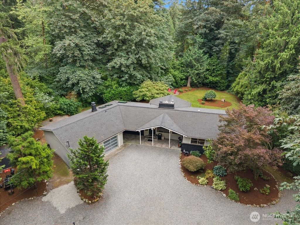 26415 SE 154th Place, Issaquah, WA 98027