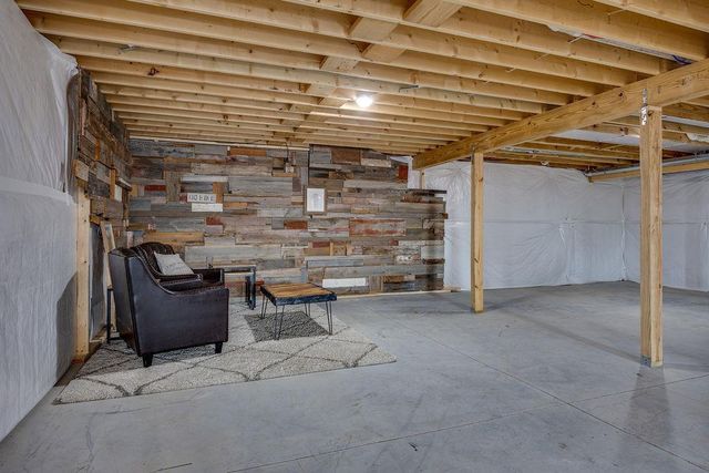 931 Margarets Way, Belleville, WI 53508
