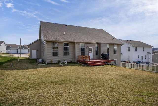 931 Margarets Way, Belleville, WI 53508