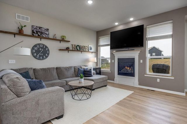 931 Margarets Way, Belleville, WI 53508