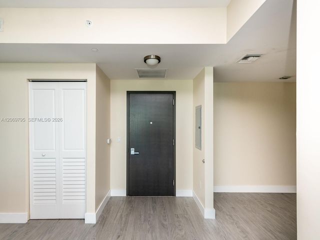 1080 Brickell Avenue 2206, Miami, FL 33131