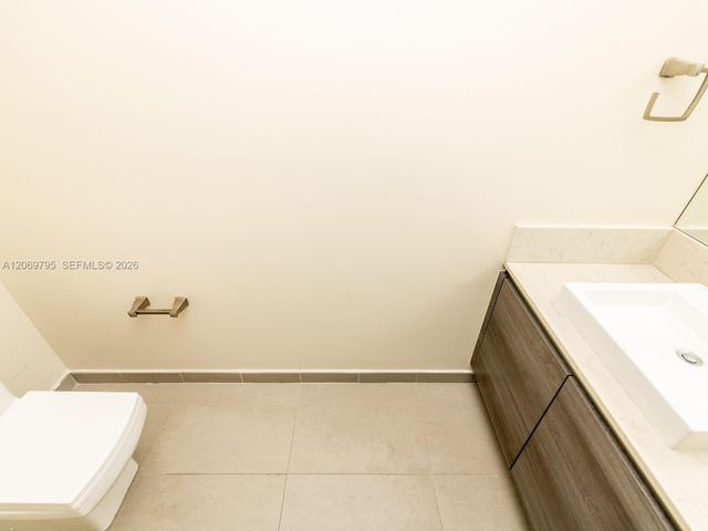 1080 Brickell Avenue 2206, Miami, FL 33131