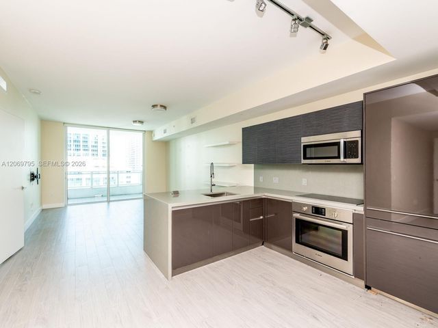 1080 Brickell Avenue 2206, Miami, FL 33131