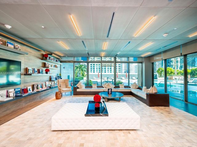1080 Brickell Avenue 2206, Miami, FL 33131