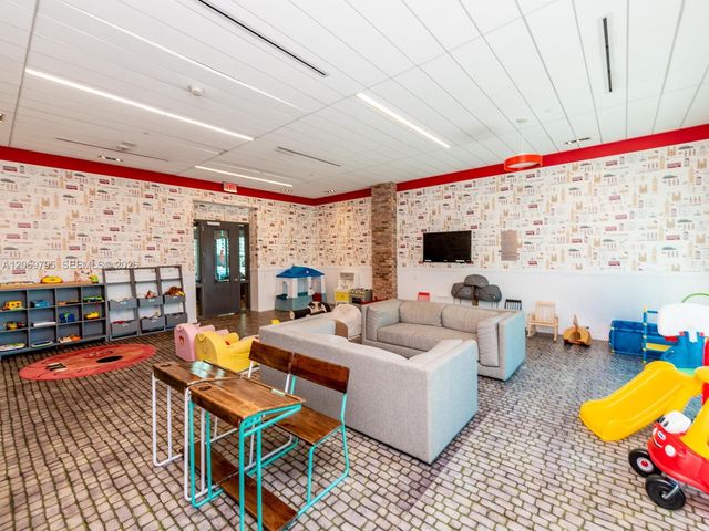 1080 Brickell Avenue 2206, Miami, FL 33131
