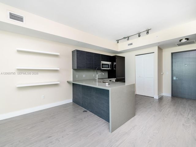 1080 Brickell Avenue 2206, Miami, FL 33131
