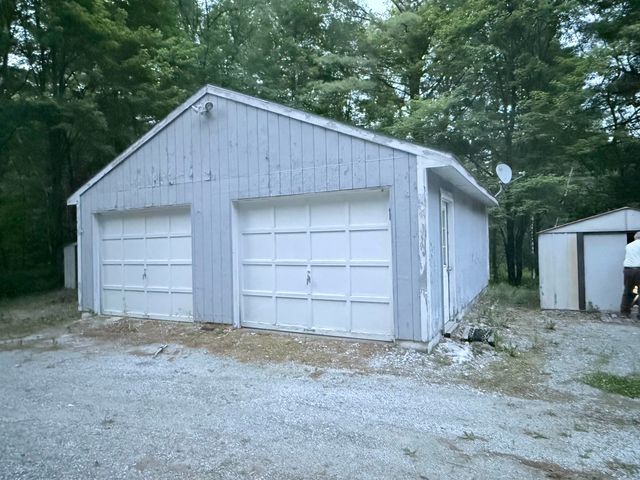 162 Channel Road, Tinmouth, VT 05773
