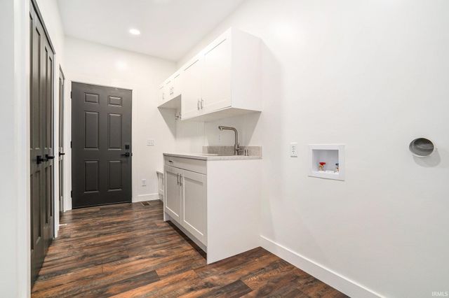 2583 Timberstone Drive, Elkhart, IN 46516