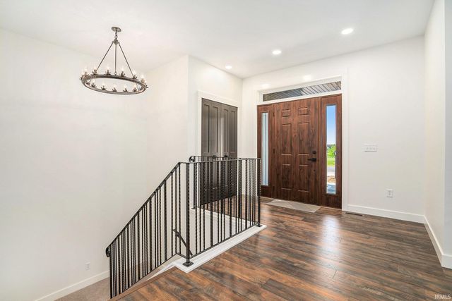 2583 Timberstone Drive, Elkhart, IN 46516