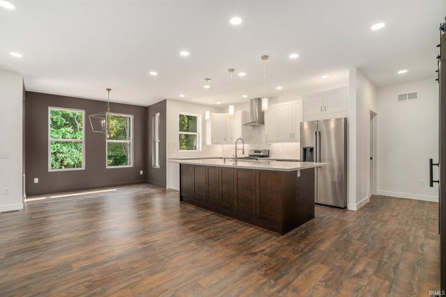 2583 Timberstone Drive, Elkhart, IN 46516