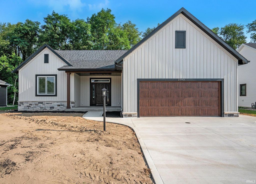 2583 Timberstone Drive, Elkhart, IN 46516