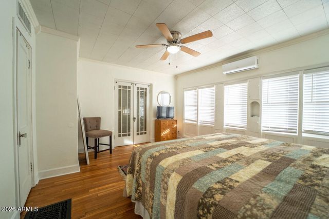 1826 N 11TH Street, Phoenix, AZ 85006