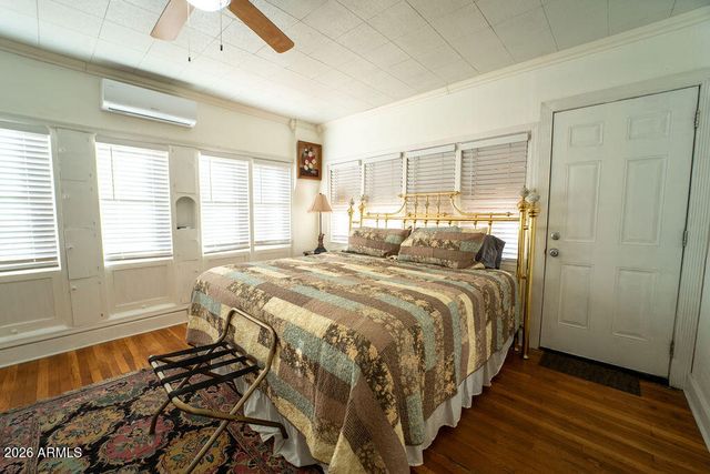 1826 N 11TH Street, Phoenix, AZ 85006