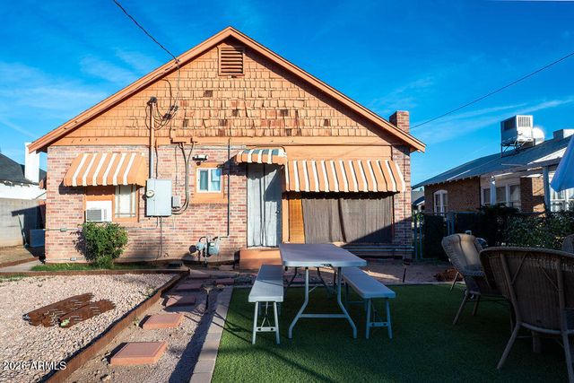 1826 N 11TH Street, Phoenix, AZ 85006