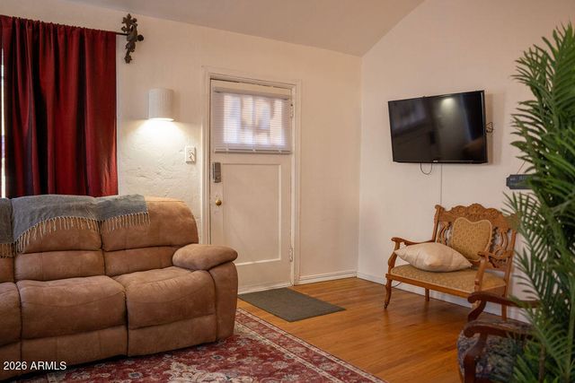 1826 N 11TH Street, Phoenix, AZ 85006