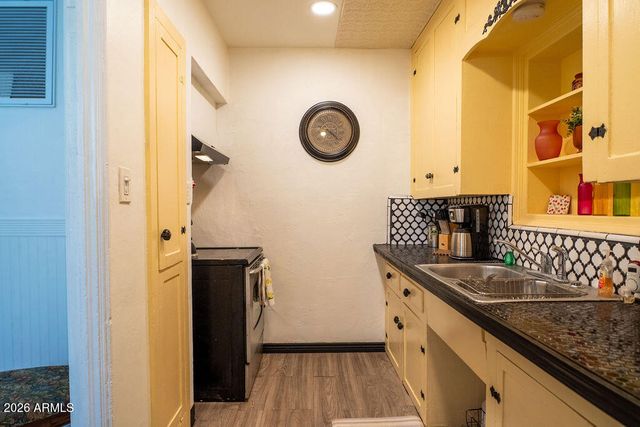 1826 N 11TH Street, Phoenix, AZ 85006