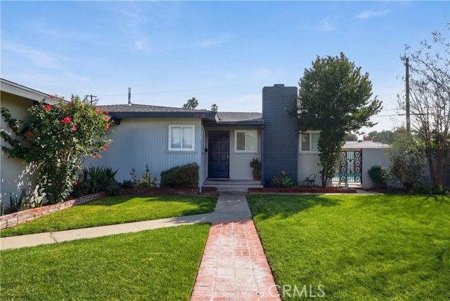 2818 W Bridgeport, Anaheim, CA 92804