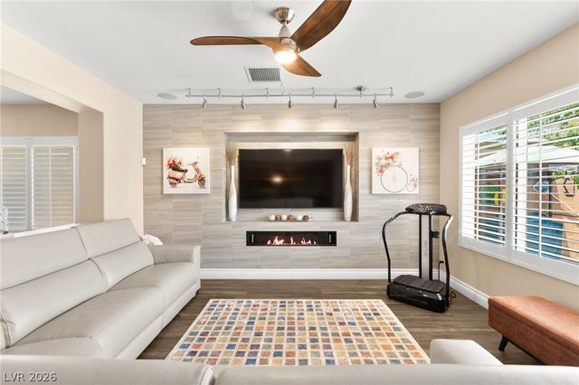 2524 Sturrock Drive, Henderson, NV 89044