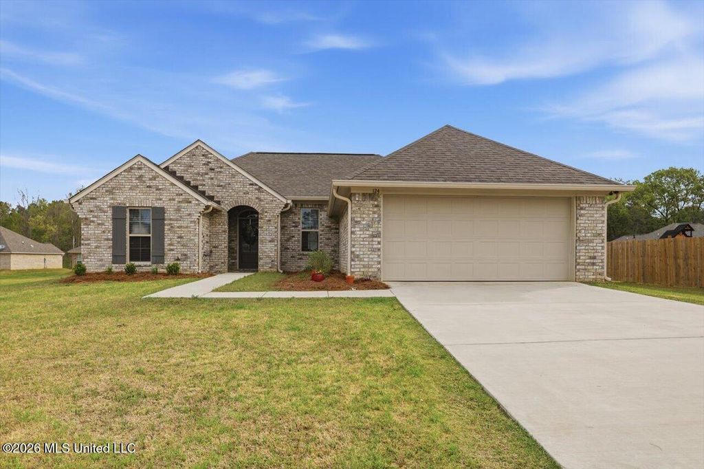 124 Bailey Cove, Canton, MS 39046