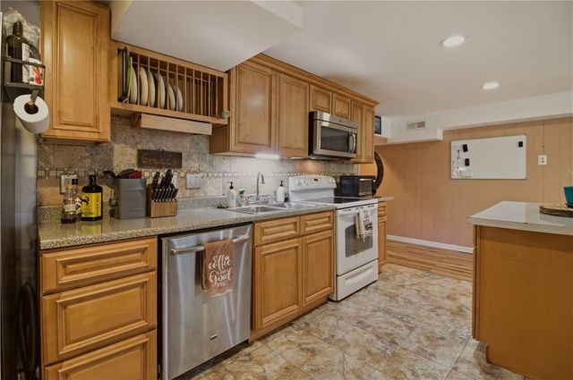 123 Progress Avenue, East Providence, RI 02915