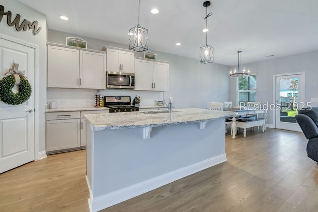 62 Dudley Ave, Bluffton, SC 29909