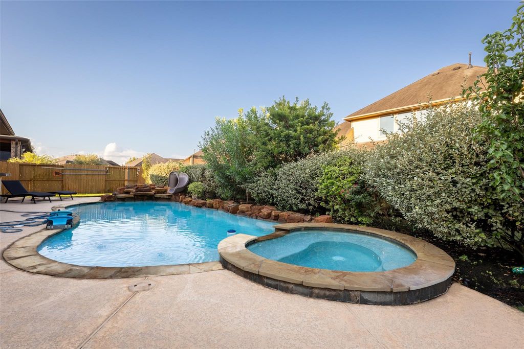 6110 Chapel Falls Lane, Fulshear, TX 77441