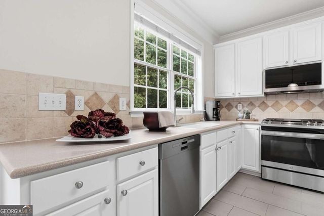 3585 Davyne Bend, Cumming, GA 30040