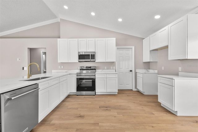 15 COVENTRY COURT, Kissimmee, FL 34758
